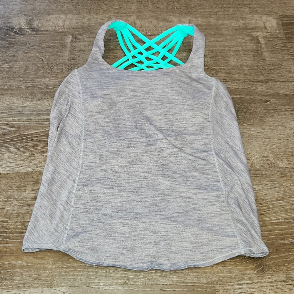 Womens Lululemon gray athletic tank with built in bra Size 4